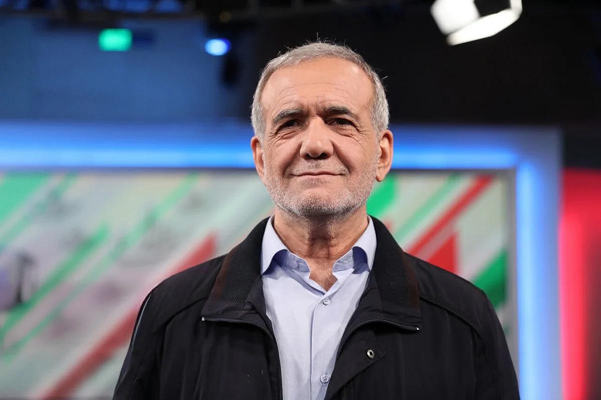Məsud Pezeşkian Pakistanda səfərdədir Məsud Pezeşkian Pakistanda səfərdədir