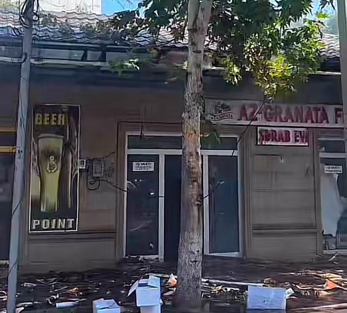 İmişlidə mərkəzi küçədə obyektlər yanır