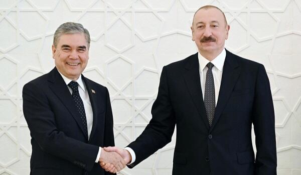 Prezident Berdiməhəmmədovla telefon danışığı apardı
