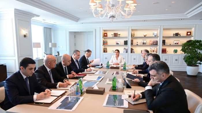 Mehriban Əliyevanın sədrliyi ilə Rəqəmsal İnkişaf Şurasının İLK İCLASI KEÇİRİLDİ - FOTO Mehriban Əliyevanın sədrliyi ilə Rəqəmsal İnkişaf Şurasının İLK İCLASI KEÇİRİLDİ - FOTO