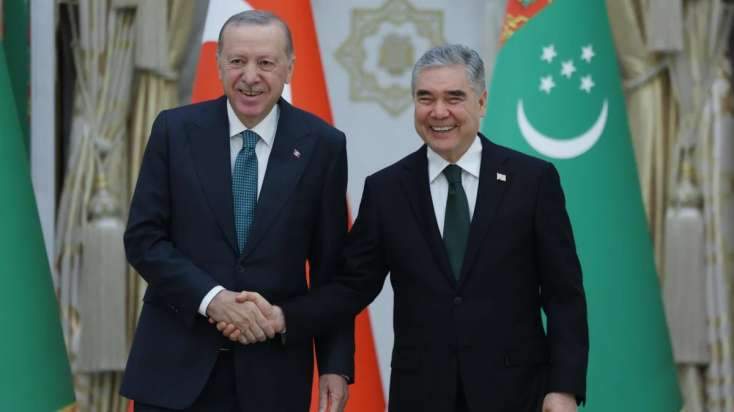 Ərdoğan Berdiməhəmmədovla telefonda danışdı Ərdoğan Berdiməhəmmədovla telefonda danışdı