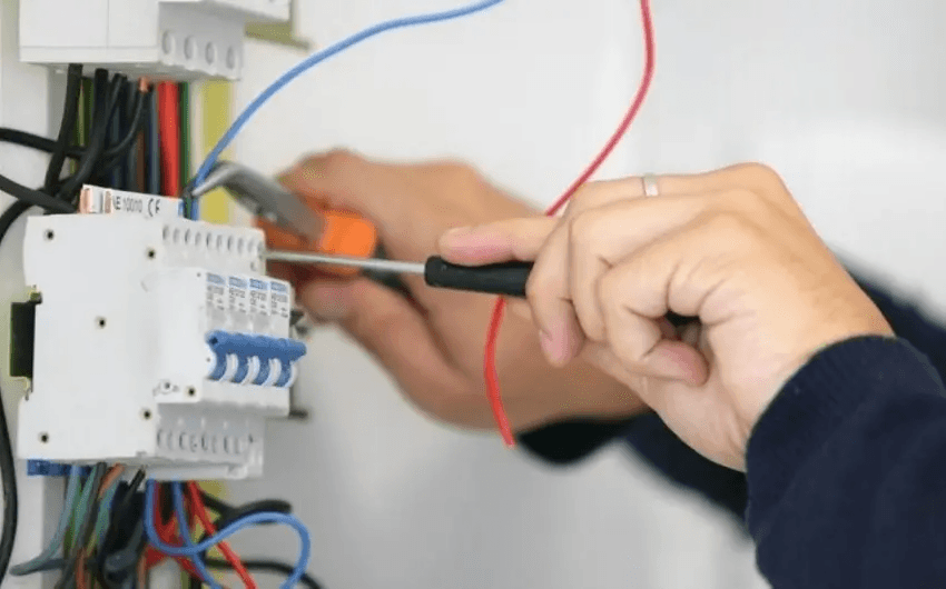 Ağcabədidə 24 yaşlı gənci elektrik cərəyanı vuraraq öldürdü