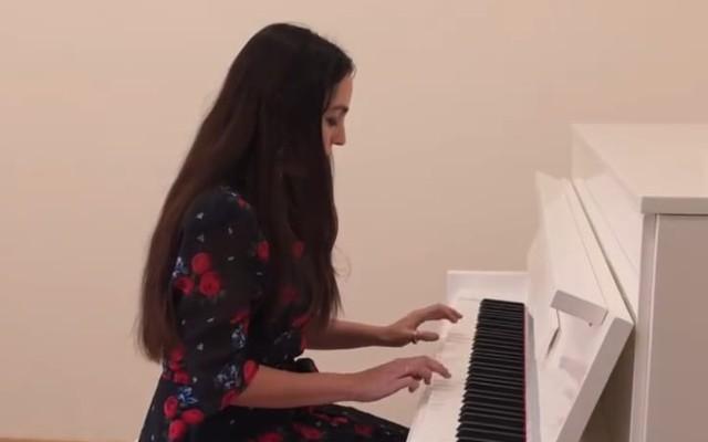 Leyla Əliyevadan pianoda “Söz olmasaydı” - VİDEO