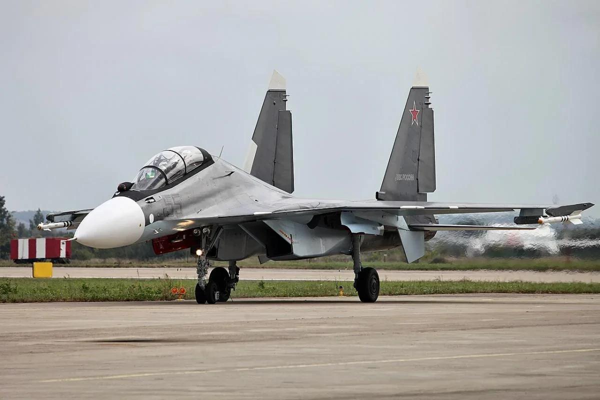 Ukrayna Krımdakı hərbi aerodroma zərbə endirib