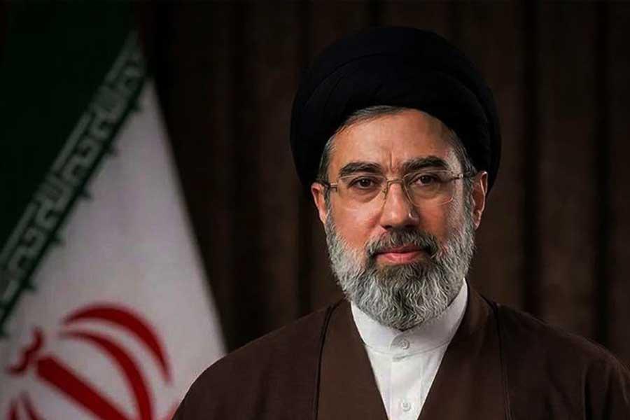 Müctəba Xamenei atasının dəfn mərasimində iştirak etməyəcək Müctəba Xamenei atasının dəfn mərasimində iştirak etməyəcək