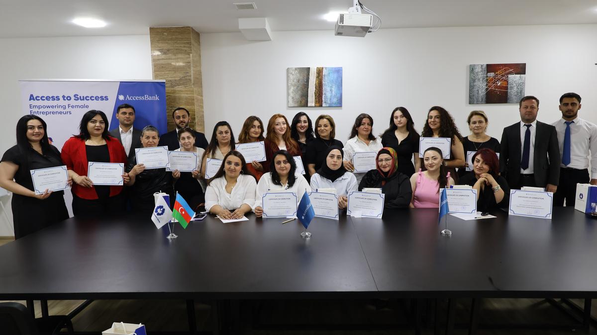 AccessBank Qarabağda qadın sahibkarlar üçün maarifləndirici təlim keçirib