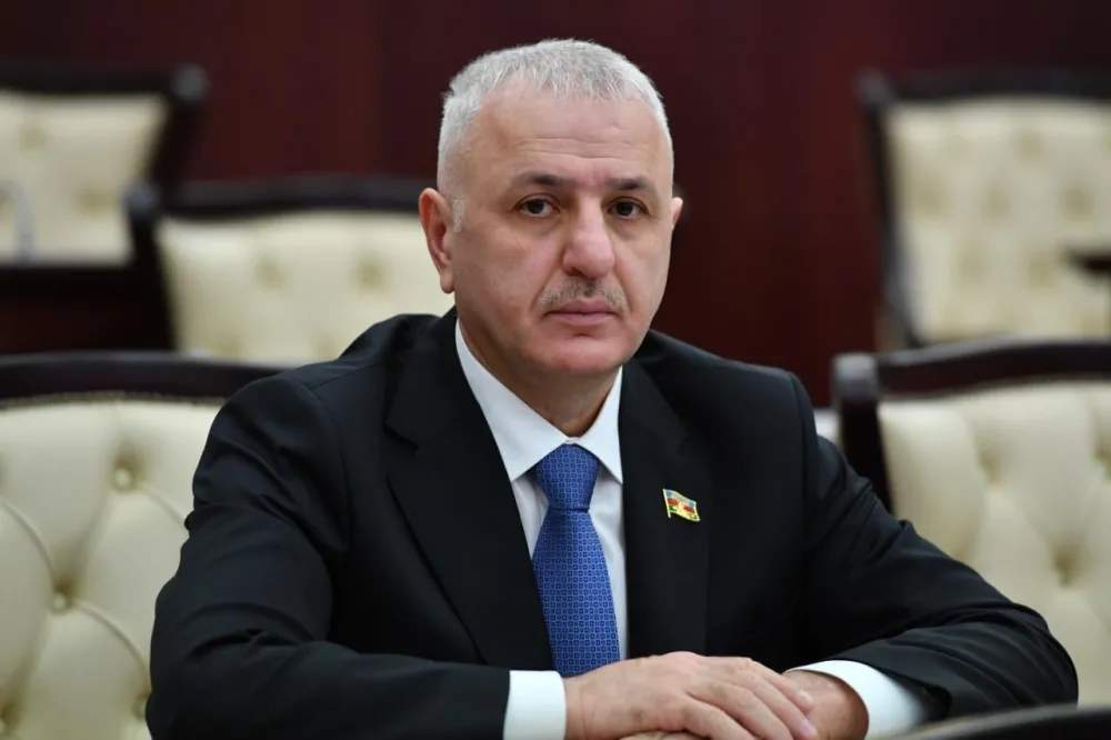 Texnoloji nailiyyətlərin arxasında da insan zəkası dayanır - Deputat Texnoloji nailiyyətlərin arxasında da insan zəkası dayanır - Deputat