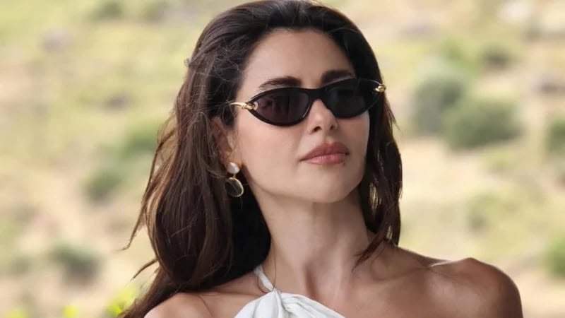 Nəzrin Cavadzadə bikinili fotoları ilə gündəm olub Nəzrin Cavadzadə bikinili fotoları ilə gündəm olub